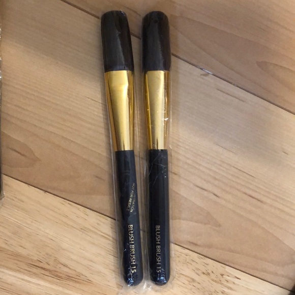 Estee Lauder Other - Estée Lauder brushes